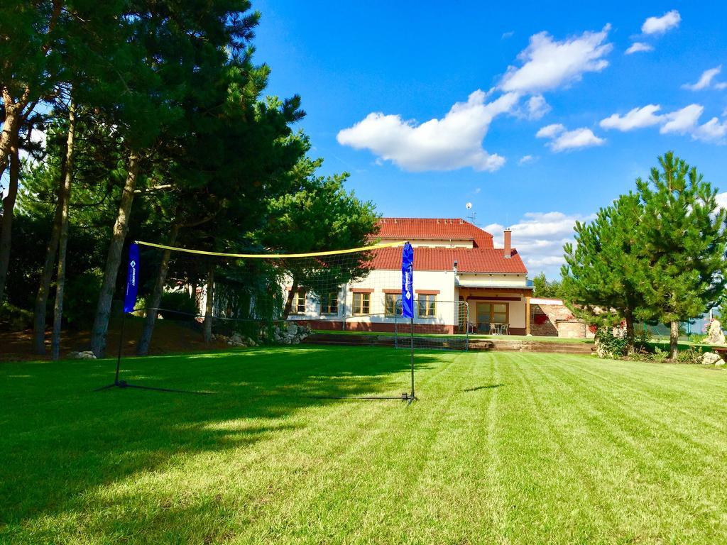 Hotel Celnice Břeclav Exterior foto